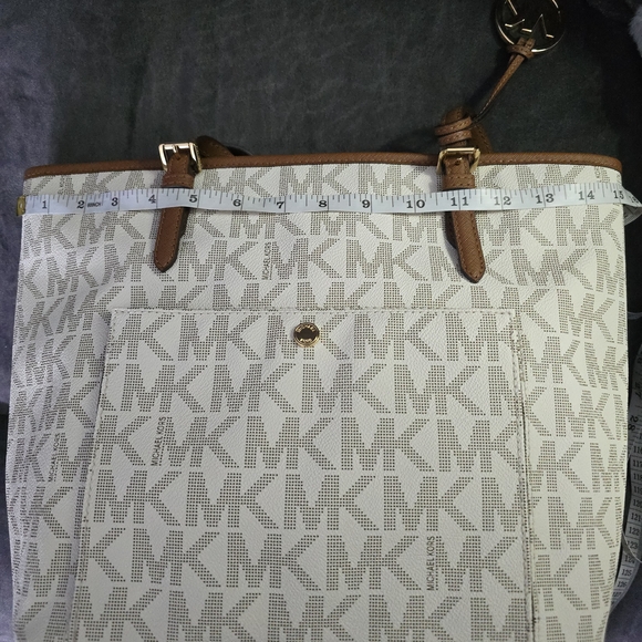 Michael Kors White and Brown Tote Bag - Picture 8 of 16